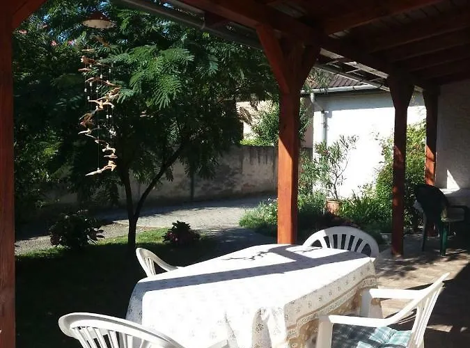 Casa de hóspedes Vincze 3*